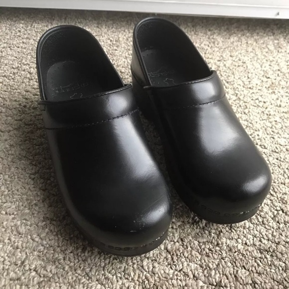 dansko 35